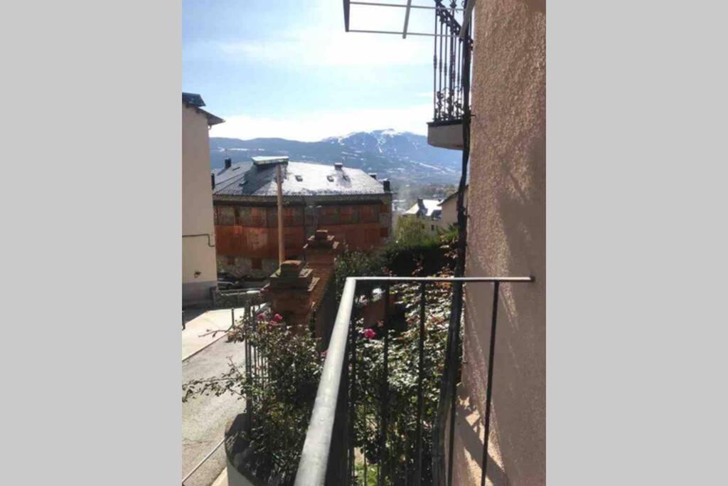 Puigcerda Centro. Acogedor Apartament En El Pueblo Eksteriør billede