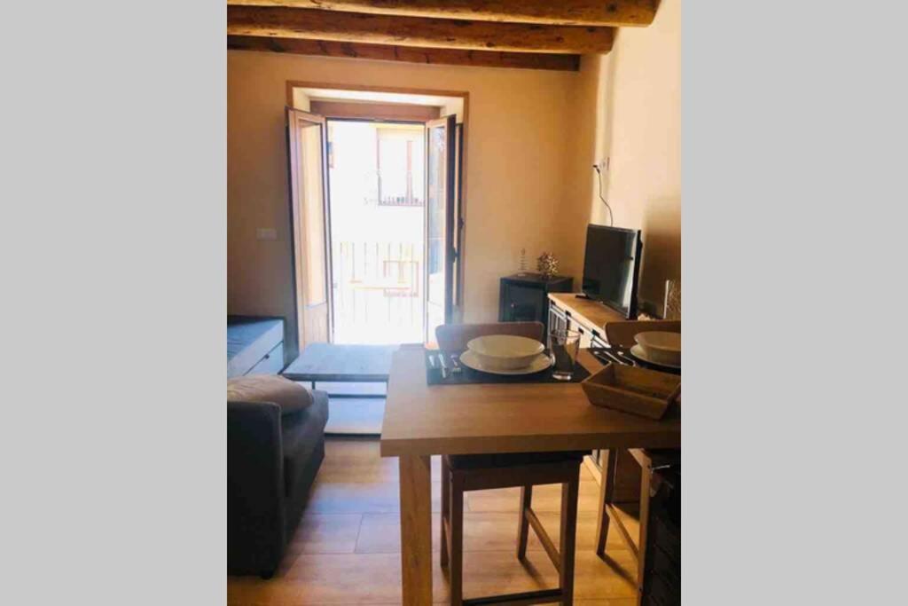 Puigcerda Centro. Acogedor Apartament En El Pueblo Eksteriør billede