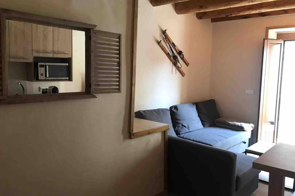 Puigcerda Centro. Acogedor Apartament En El Pueblo Eksteriør billede